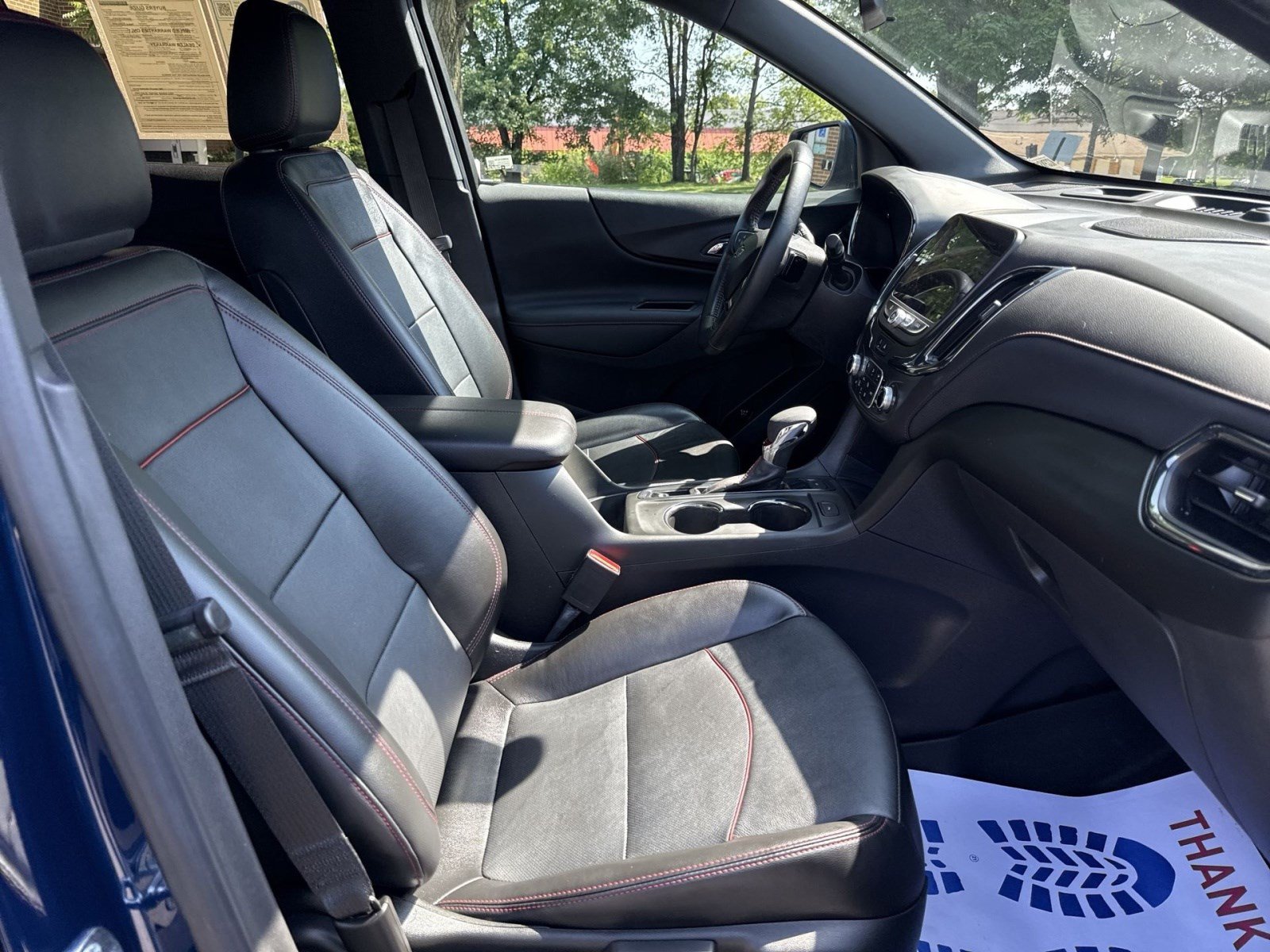 Used 2022 Chevrolet Equinox RS w/ RS Leather Package AWD/4WD image 25