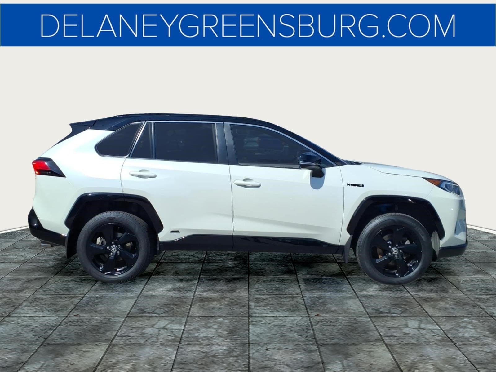 Used 2021 Toyota RAV4 XSE w/ Carpet Mat Package (TMS) AWD/4WD image 2