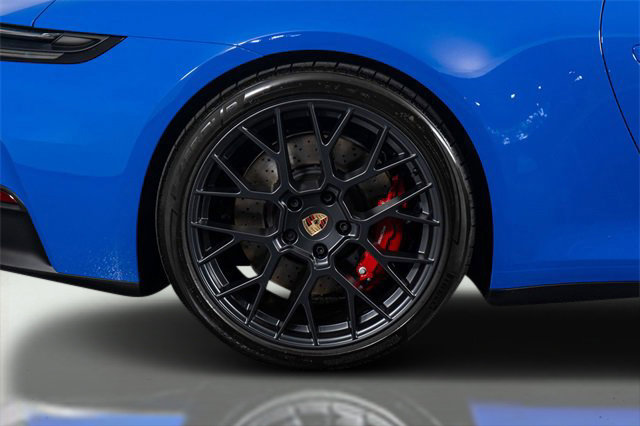 Used 2025 Porsche 911 Carrera GTS image 19