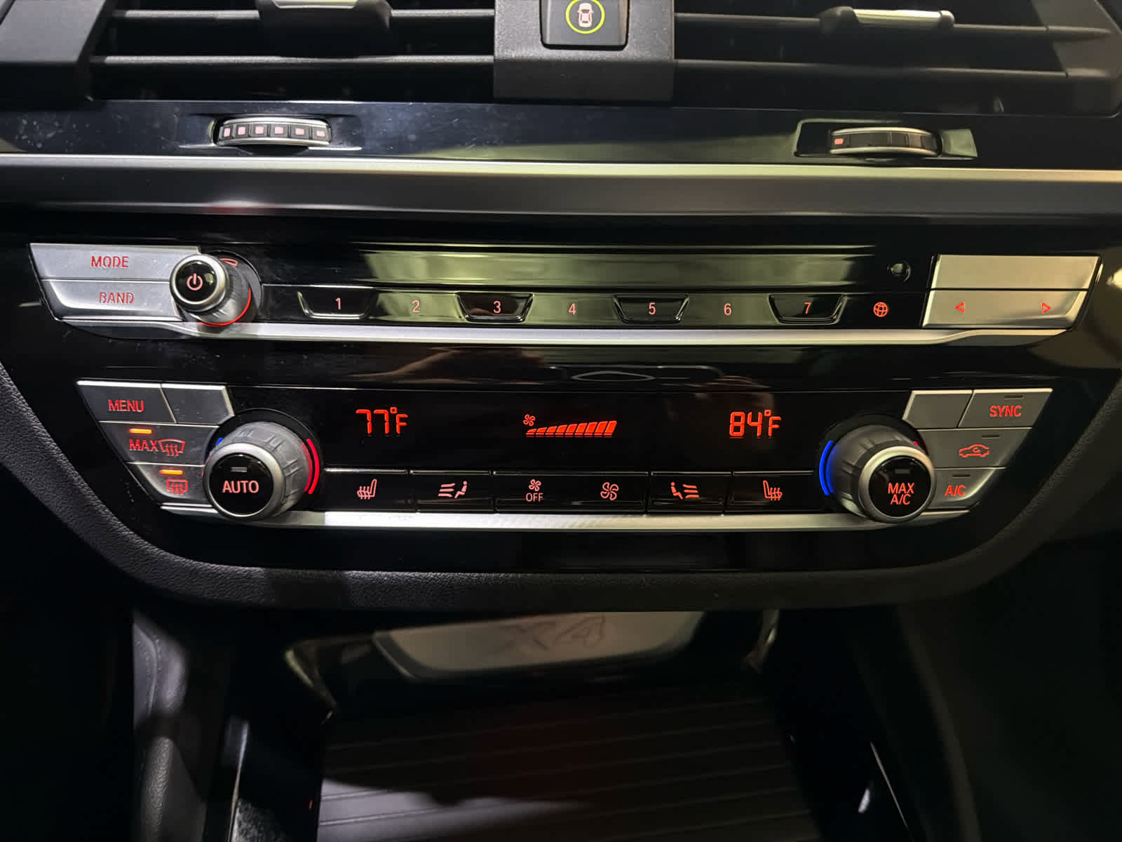 Used 2020 BMW X4 xDrive30i w/ Premium Package image 30