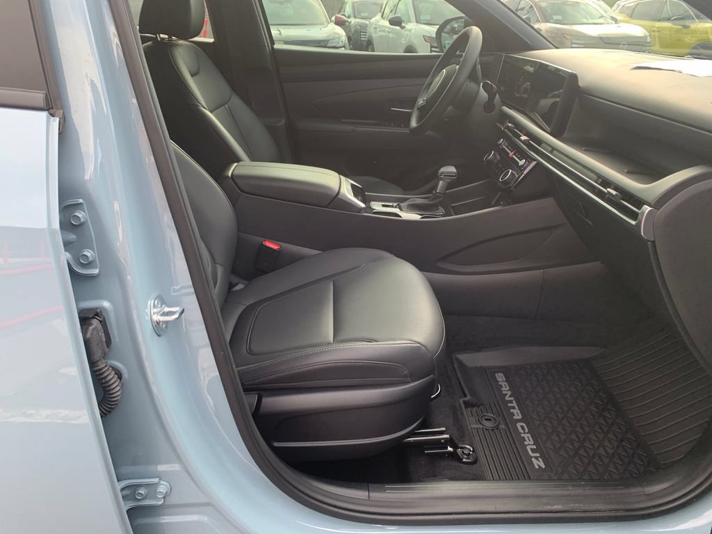 Used 2026 Hyundai Santa Cruz SEL FWD image 30