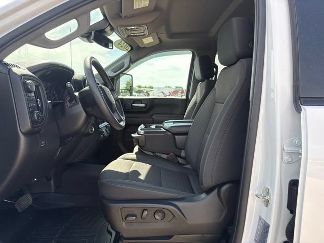 Used 2024 Chevrolet Silverado 2500 Custom w/ Custom Value Package AWD/4WD image 14