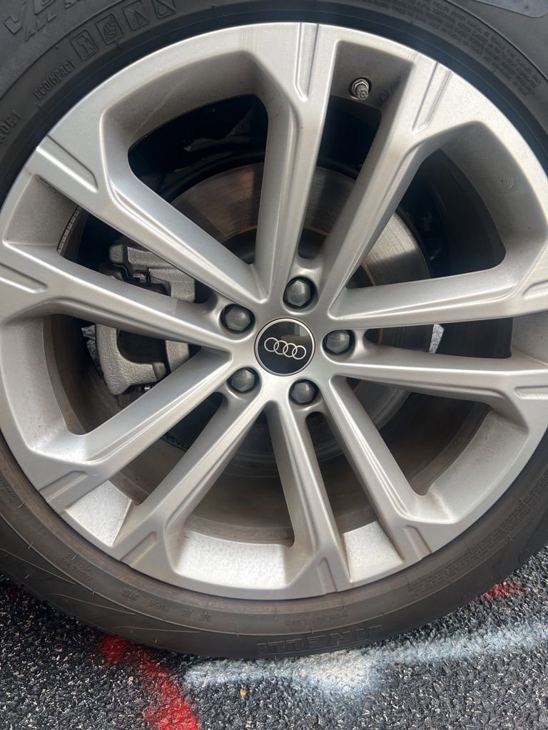 Used 2025 Audi Q7 3.0T Premium Plus image 37