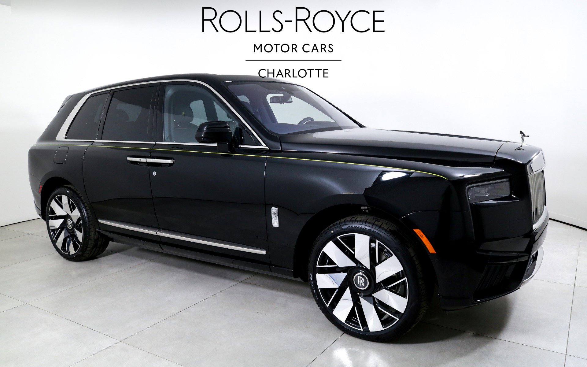 New 2026 Rolls-Royce Cullinan image 5