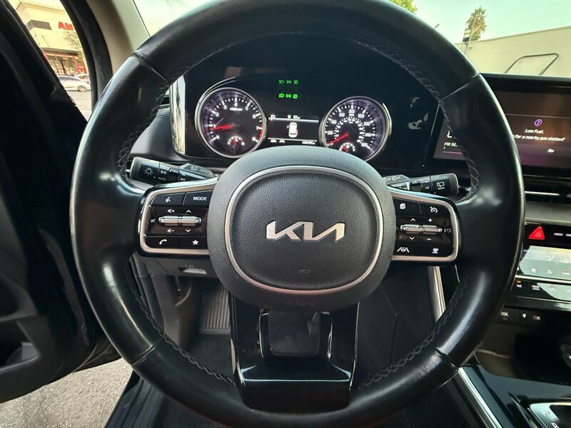 Used 2022 Kia Carnival SX FWD image 22