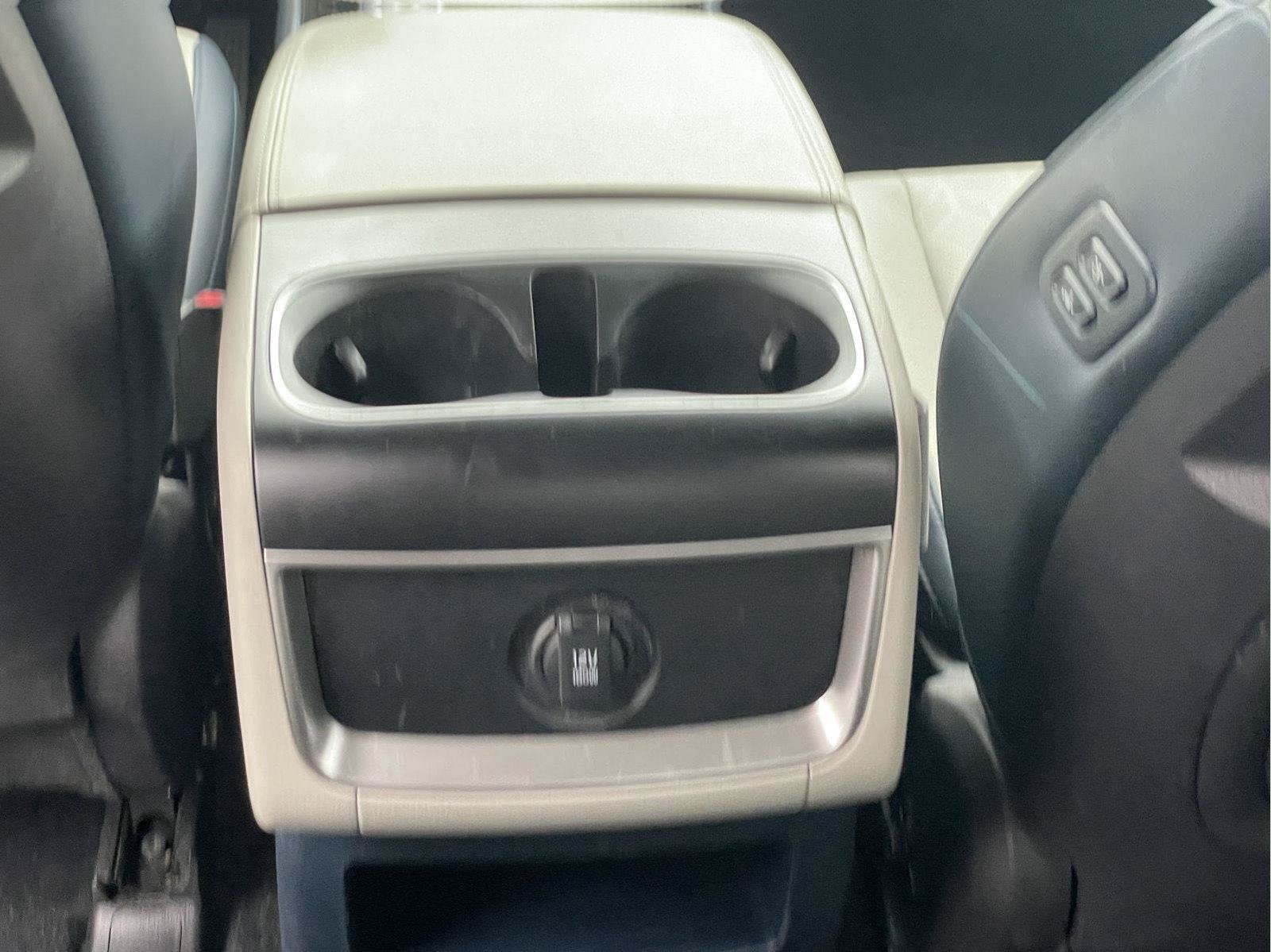 Used 2025 Kia Carnival EX FWD image 21