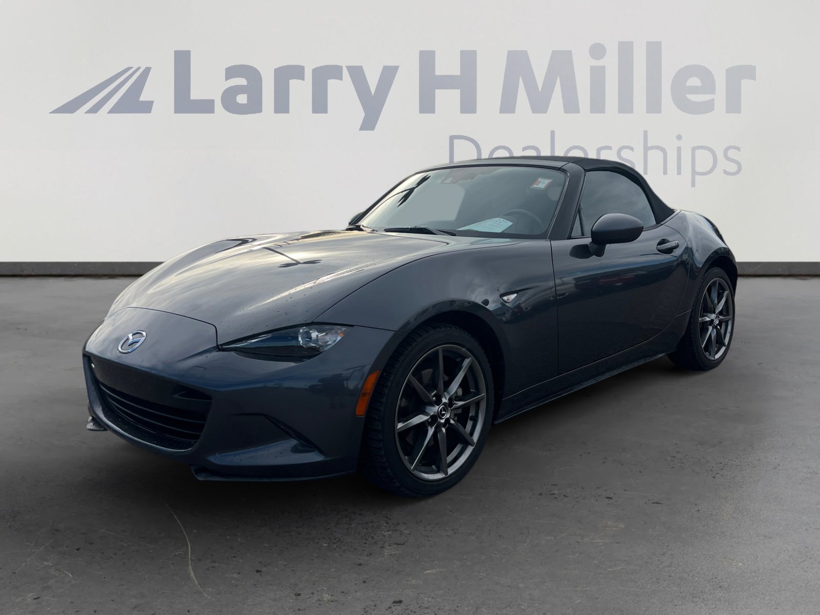 Used 2016 MAZDA MX-5 Miata Grand Touring image 1