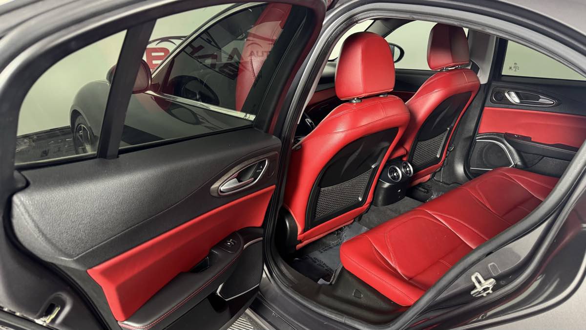 Used 2020 Alfa Romeo Giulia Ti w/ Active Blind Spot Package RWD image 27
