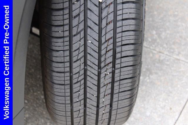 Used 2025 Volkswagen Taos S image 13