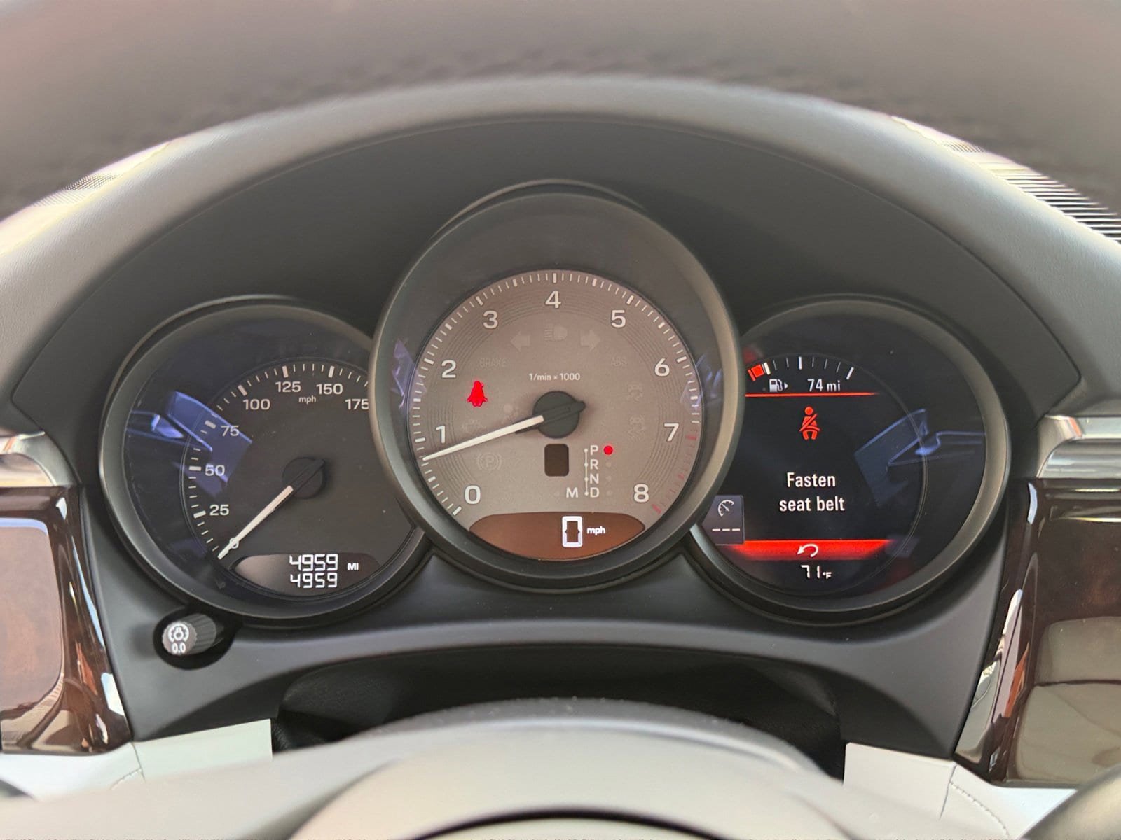 Certified 2025 Porsche Macan S AWD/4WD image 32