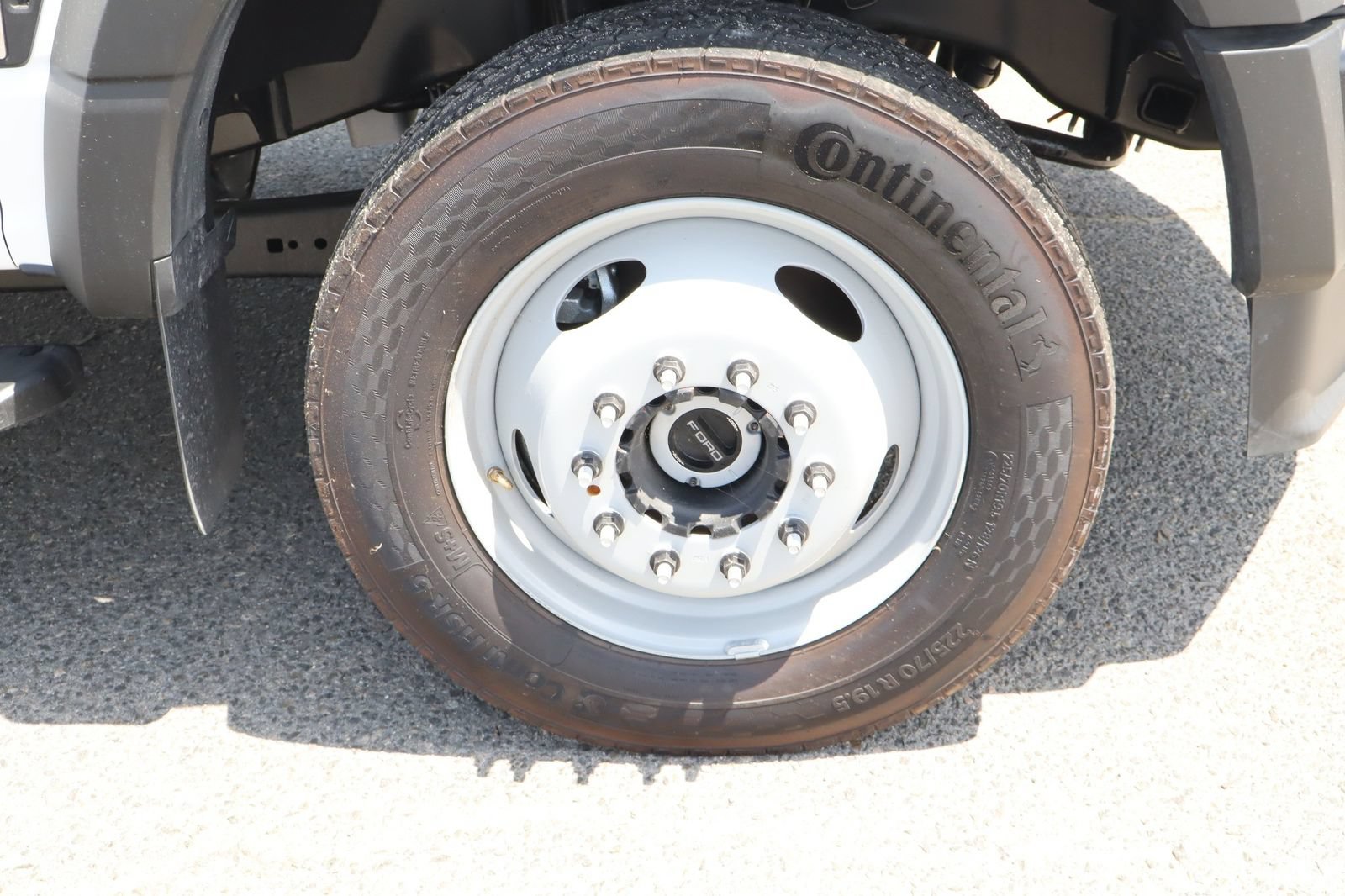 New 2026 Ford F550 4x4 Regular Cab Super Duty image 10