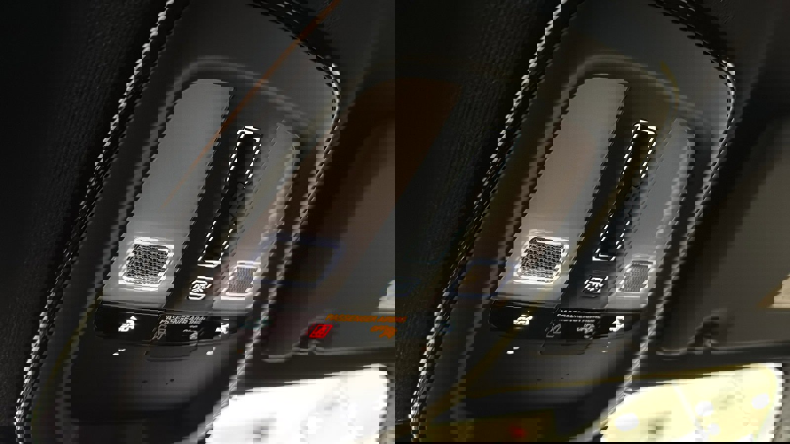 Used 2026 Volvo XC40 B4 Plus w/ Climate Package image 20