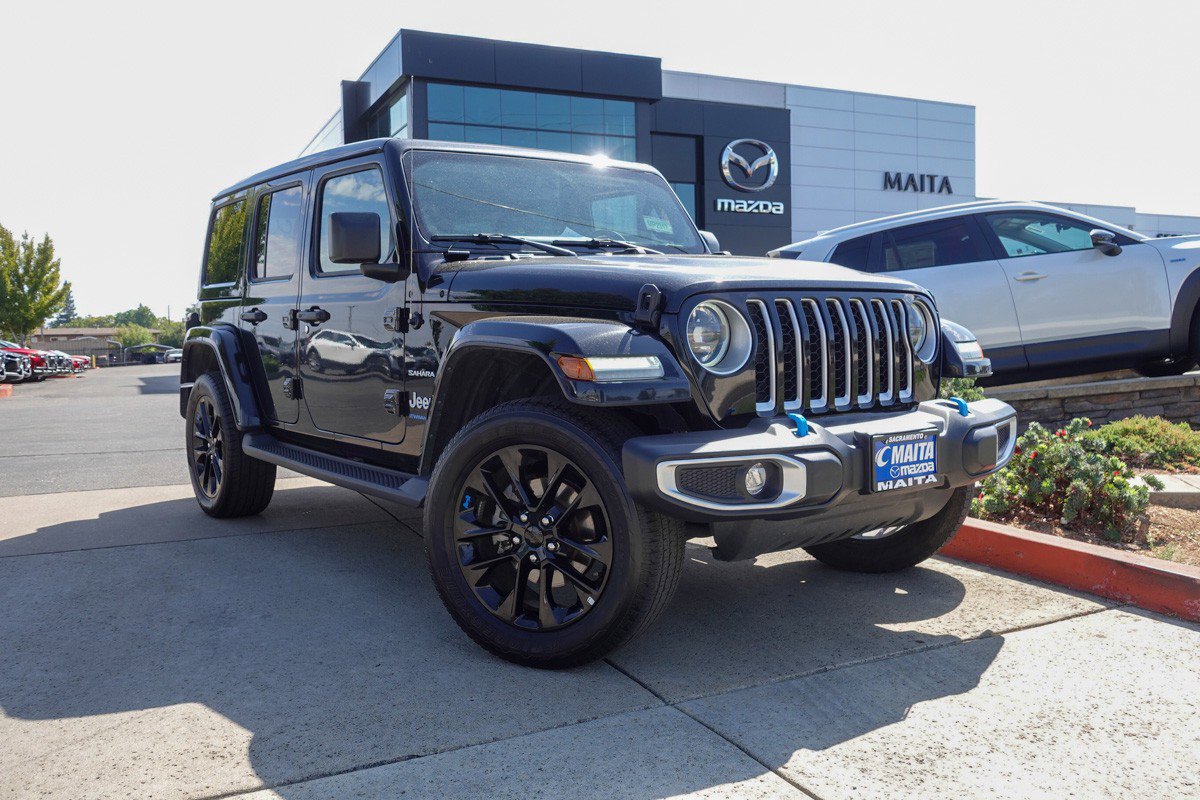 Used 2023 Jeep Wrangler Unlimited Sahara w/ Cold Weather Group