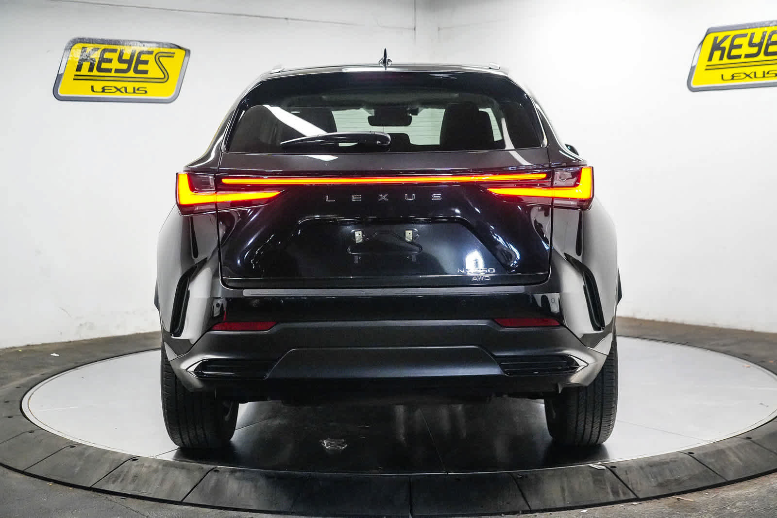 Used 2024 Lexus NX 350 AWD w/ Vision Package image 7