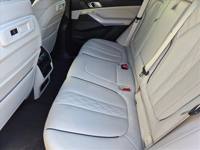 Used 2023 BMW X5 sDrive40i w/ Luxury Seating Package RWD image 18