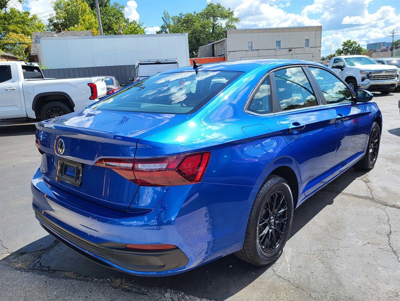 Used 2024 Volkswagen Jetta S image 6