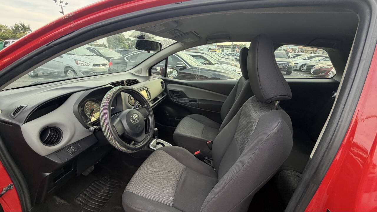 Used 2015 Toyota Yaris L FWD image 5