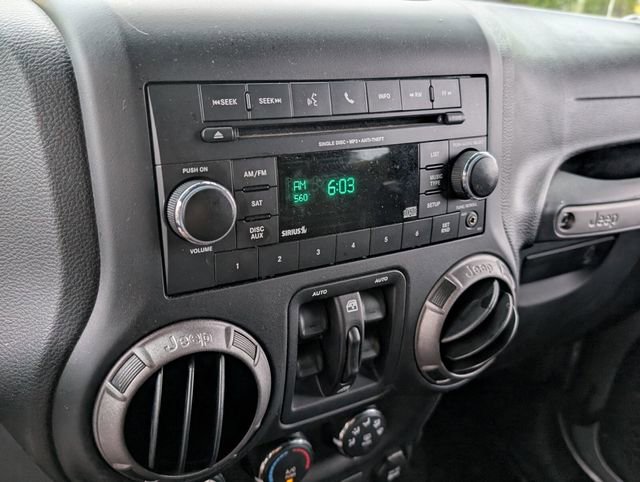 Used 2018 Jeep Wrangler Unlimited Sport S image 23