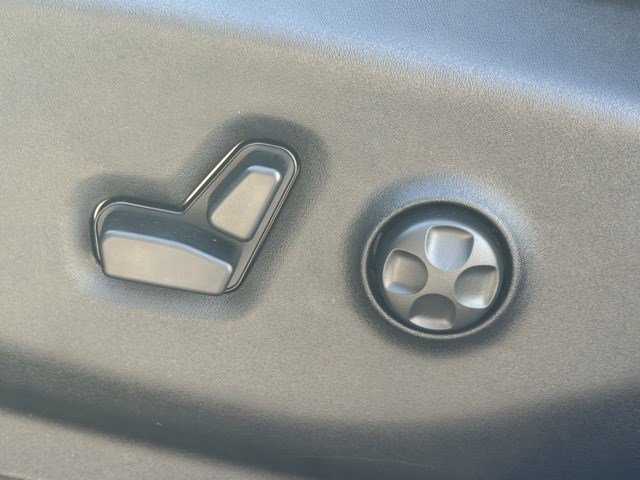 New 2026 Chrysler Pacifica Select image 12