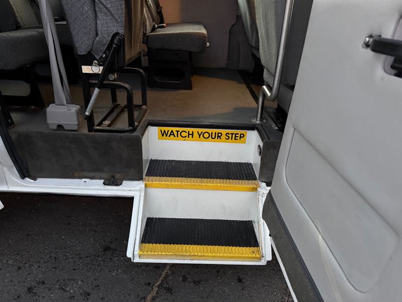 Used 2010 Ford E-250 and Econoline 250 Extended image 19