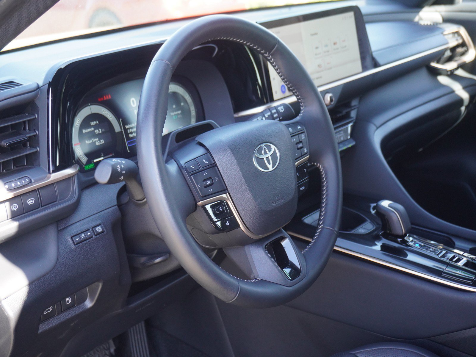 Used 2025 Toyota Crown Signia w/ Advanced Technology Package AWD/4WD image 20