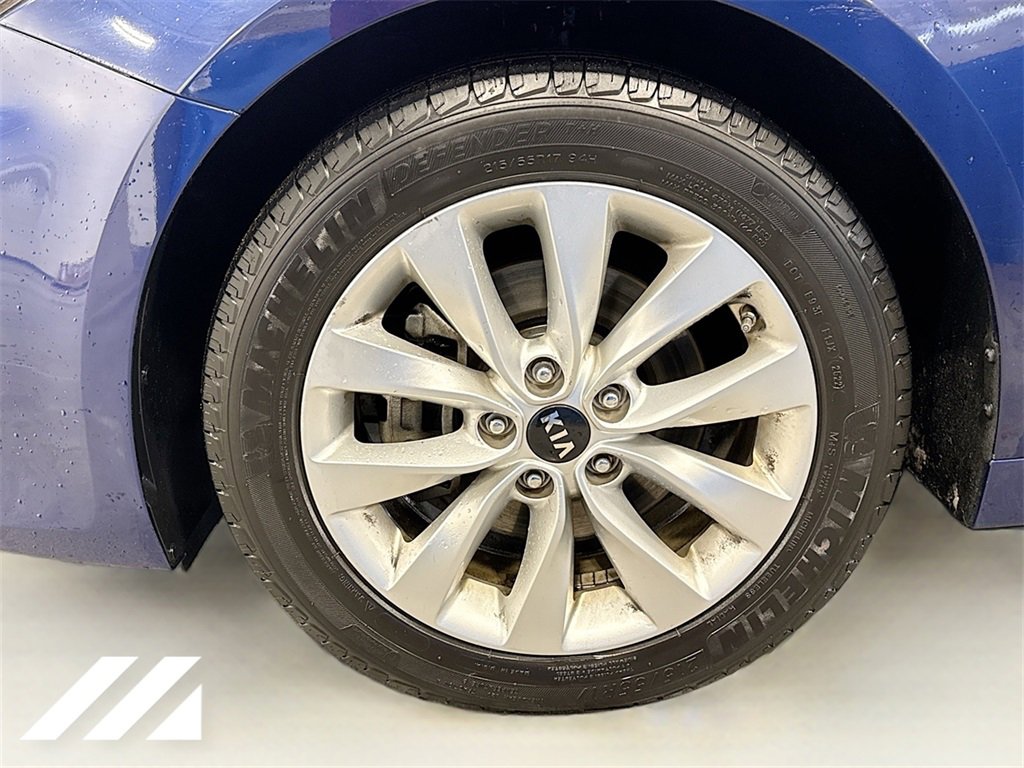 Used 2018 Kia Optima S w/ Panoramic Sunroof Package image 31