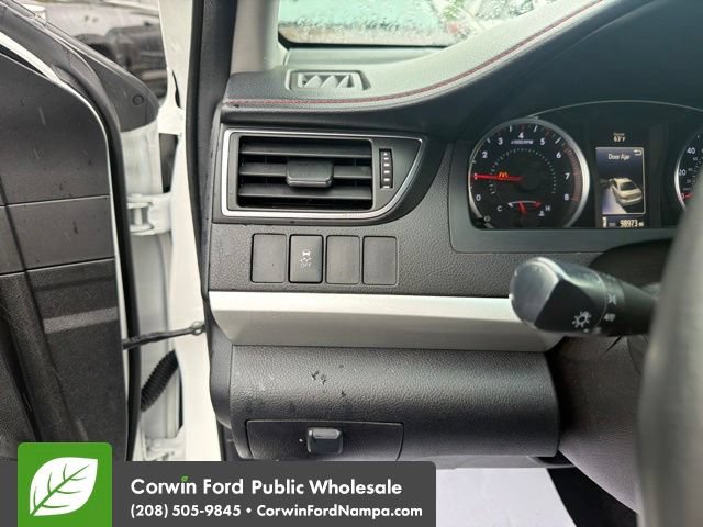 Used 2016 Toyota Camry SE FWD image 11
