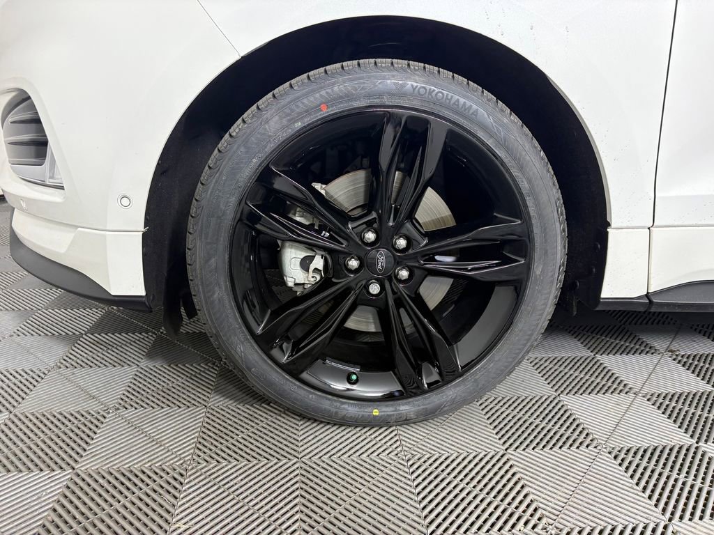 Used 2020 Ford Edge ST w/ Equipment Group 401A AWD/4WD image 10