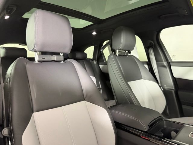 New 2026 Land Rover Range Rover Velar Belgravia AWD/4WD image 32