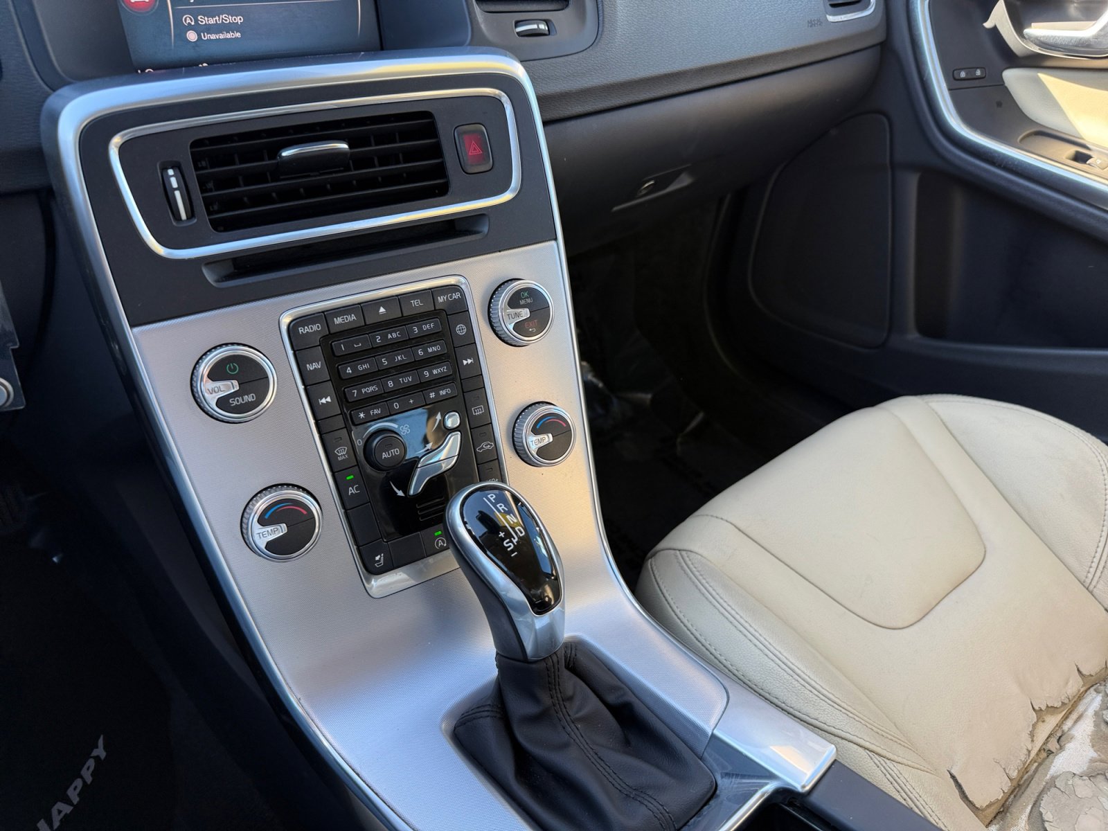 Used 2017 Volvo S60 T5 Dynamic image 13