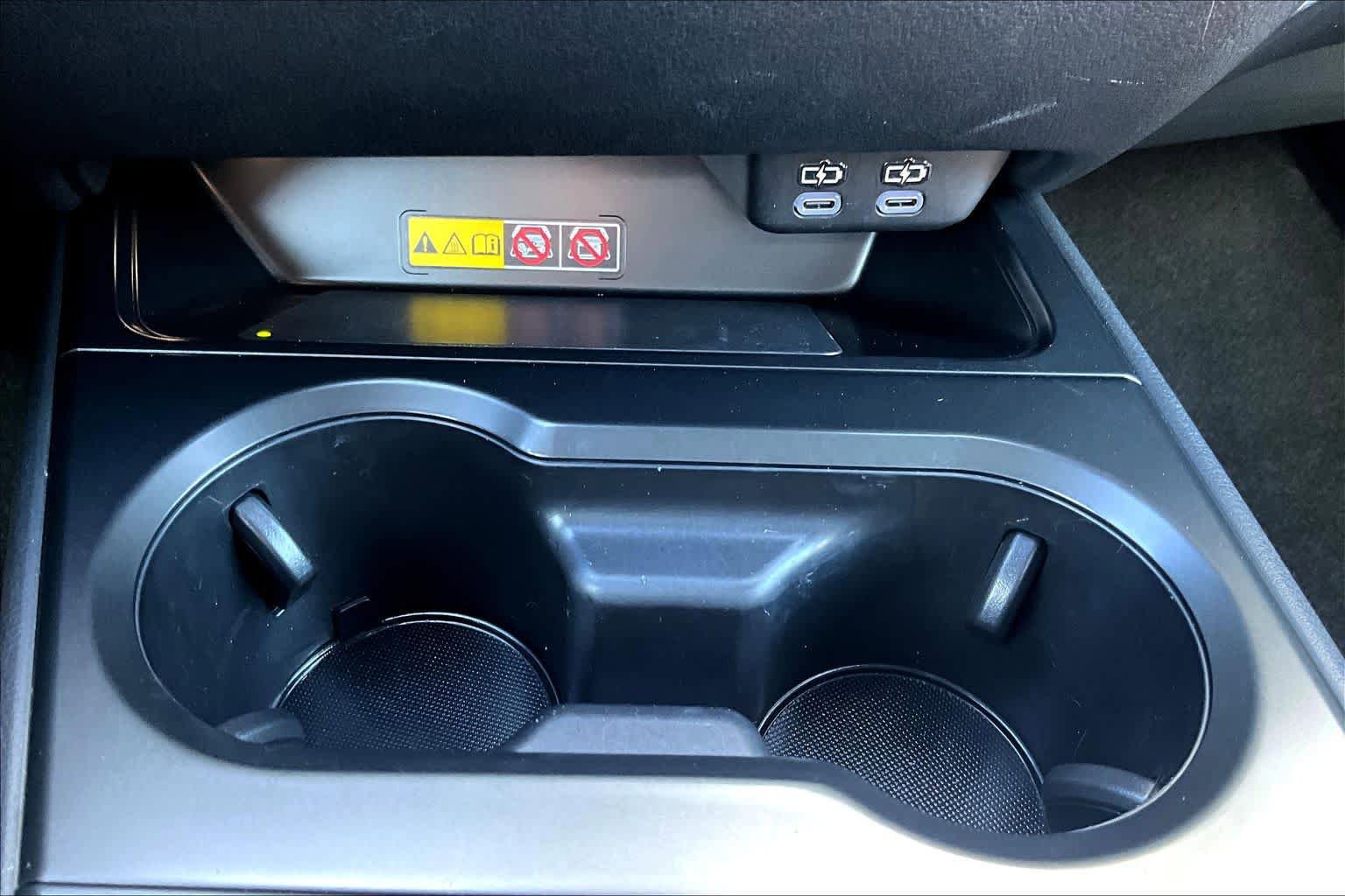Certified 2025 Lexus UX 300h FWD w/ Accessory Package (Z1) image 32
