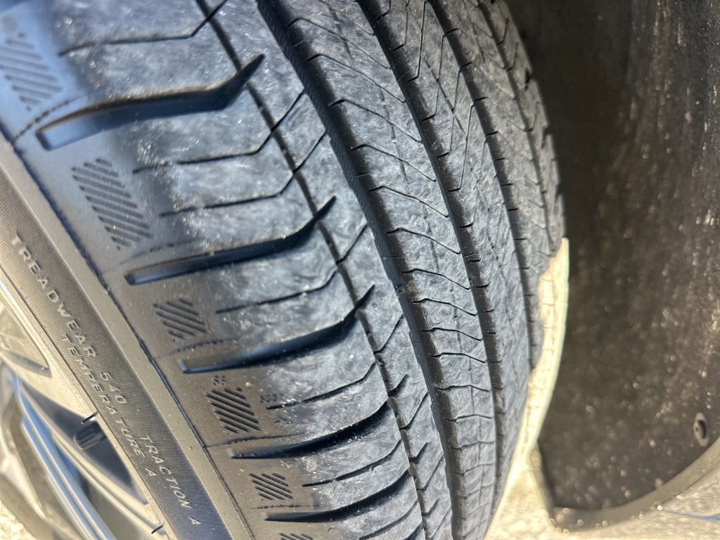 Used 2024 Cadillac Lyriq Luxury w/ LPO, Floor Liner Package image 33