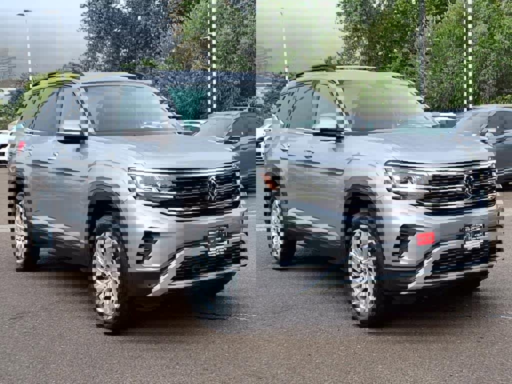 Used 2023 Volkswagen Atlas SE image 3