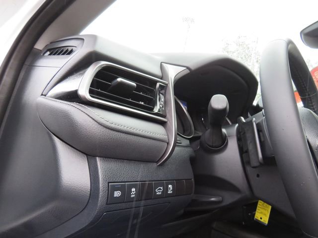 Certified 2024 Toyota Camry SE image 31