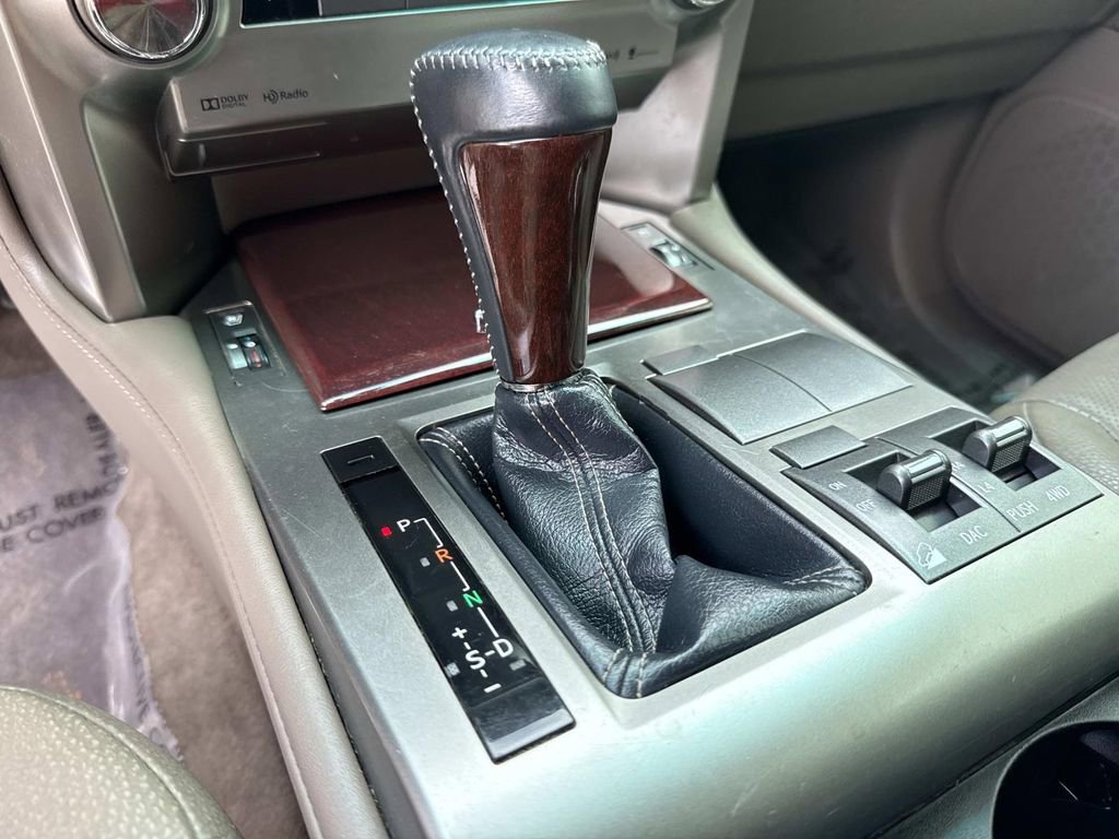 Used 2015 Lexus GX 460 w/ Premium Package image 36