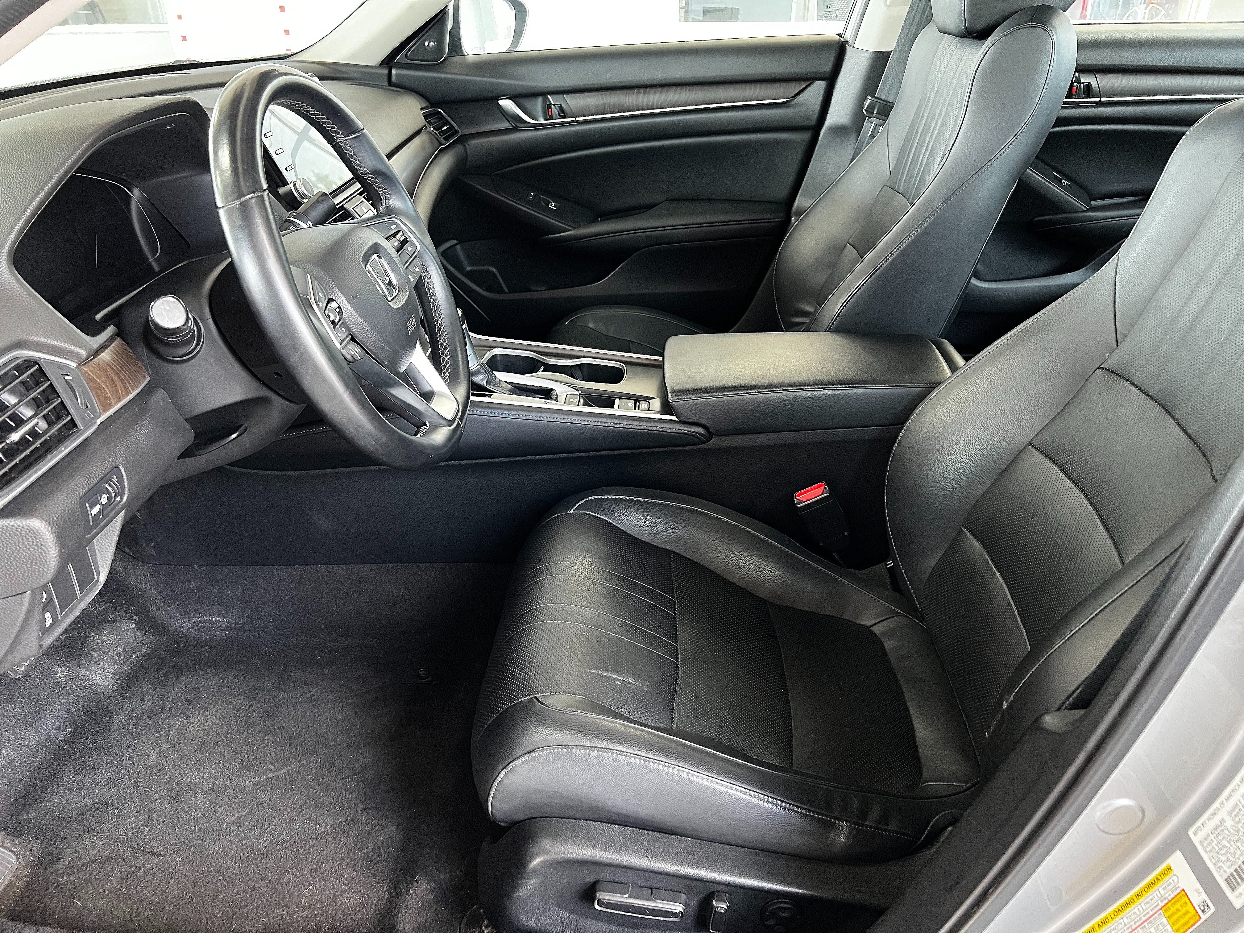 Used 2018 Honda Accord EX-L image 10