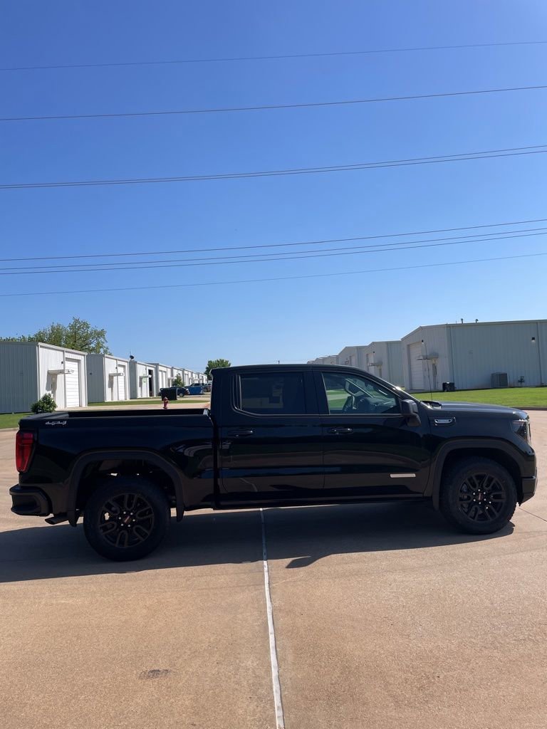 Used 2025 GMC Sierra 1500 Elevation AWD/4WD image 5