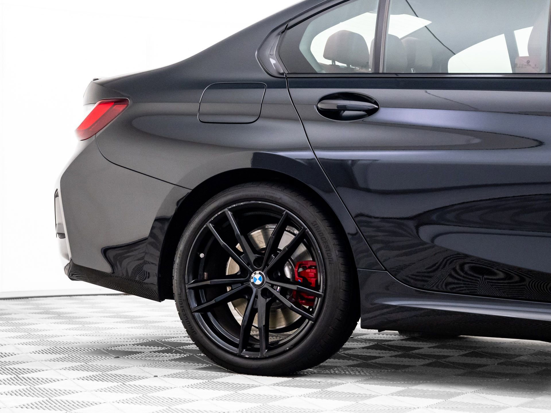 Certified 2024 BMW 330i xDrive Sedan w/ M Sport Package image 33