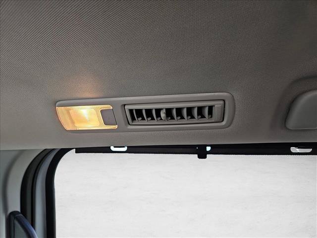 Used 2023 Toyota Sienna Limited AWD/4WD image 18