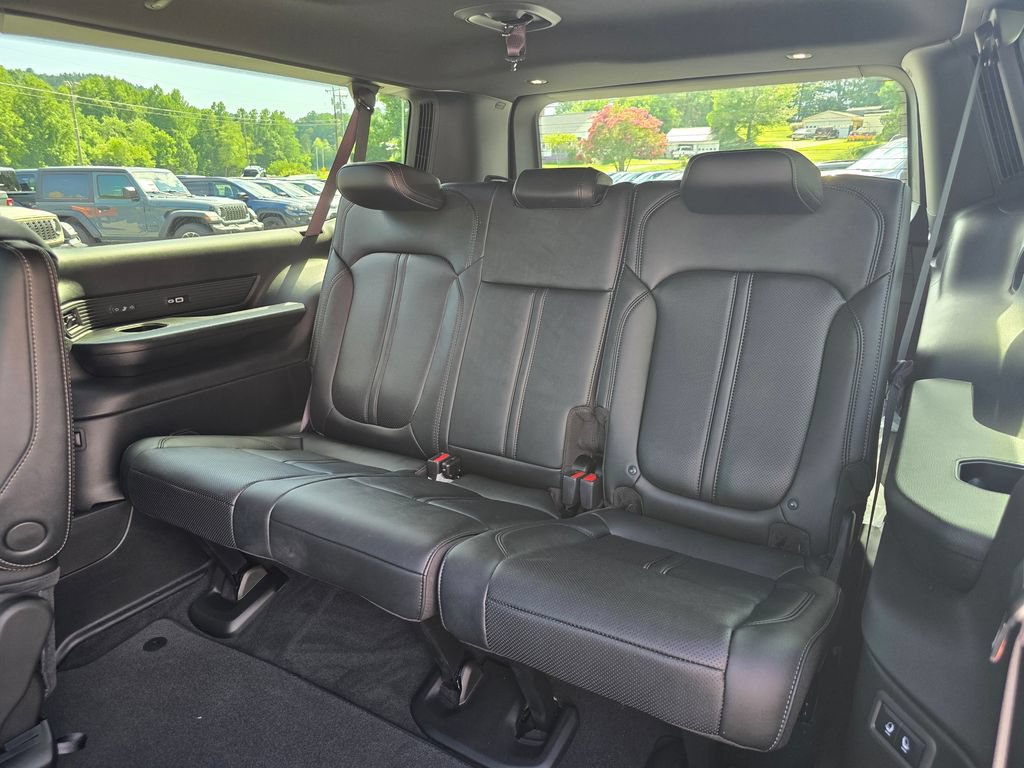 New 2026 Jeep Grand Wagoneer L Limited AWD/4WD image 12