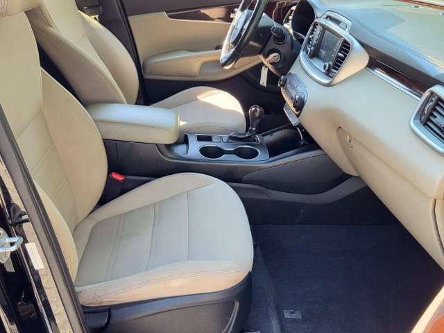 Used 2017 Kia Sorento FWD w/ LX Convenience Package image 18