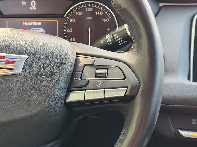 Used 2022 Cadillac XT4 Luxury w/ Cold Weather Package FWD image 29