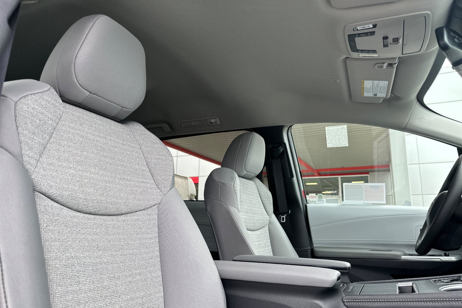 New 2026 Toyota Sienna LE FWD image 19