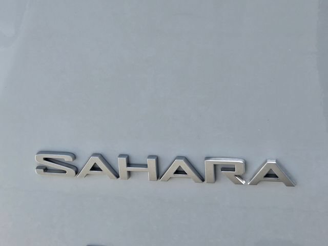 Used 2022 Jeep Wrangler Unlimited Sahara AWD/4WD image 33