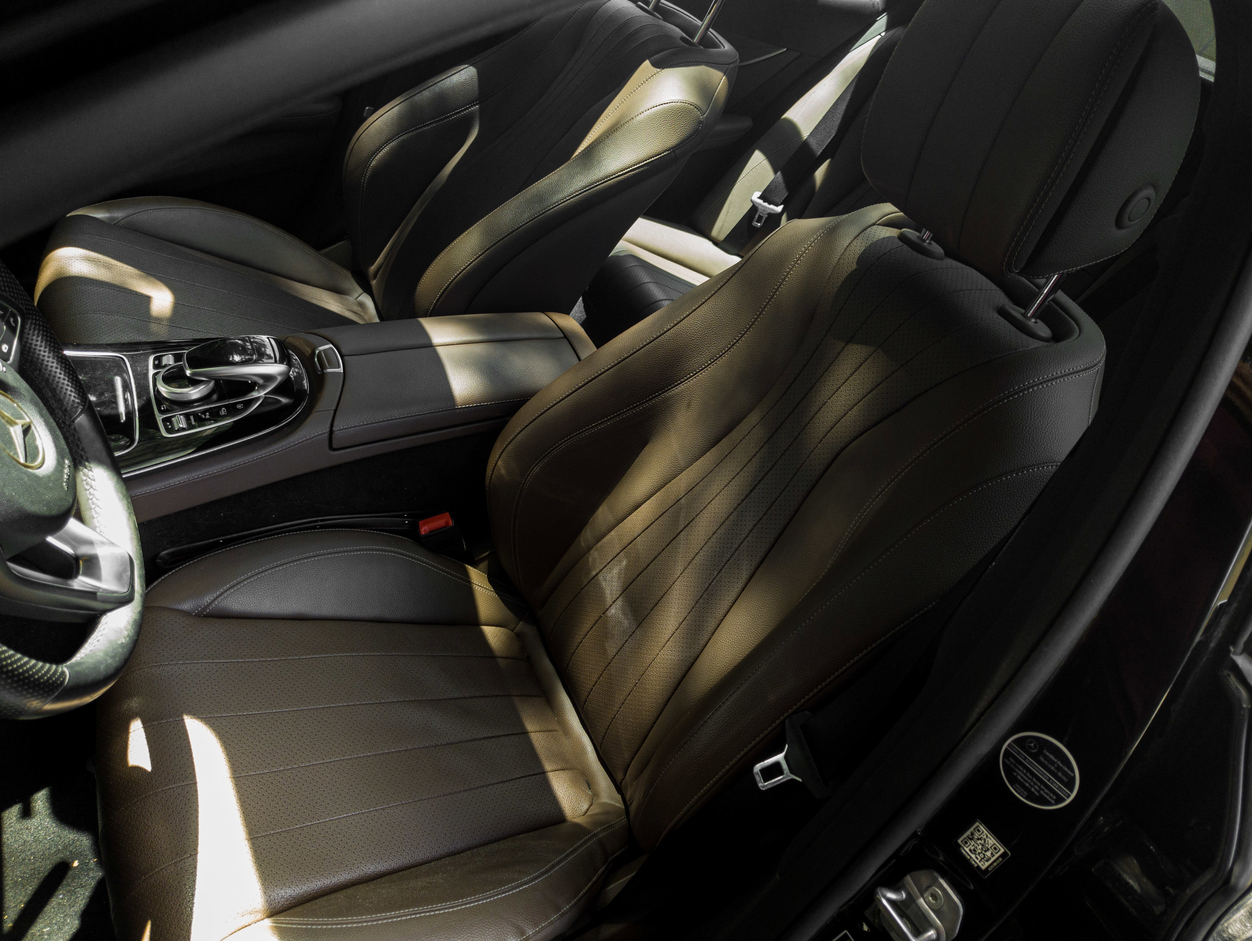 Used 2017 Mercedes-Benz E 300 4MATIC image 8