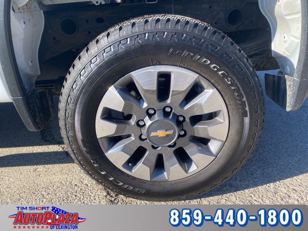 Used 2023 Chevrolet Silverado 2500 Custom w/ Custom Value Package image 10