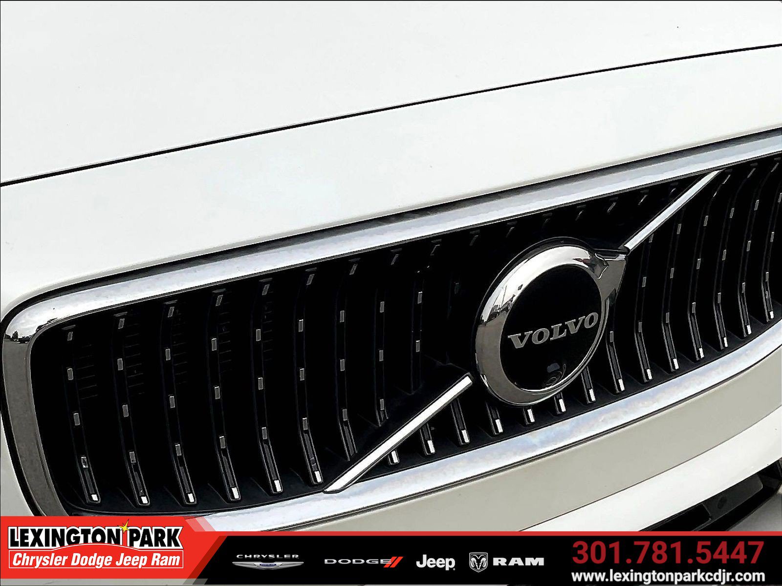 Used 2023 Volvo V90 B6 Cross Country Ultimate AWD/4WD image 32