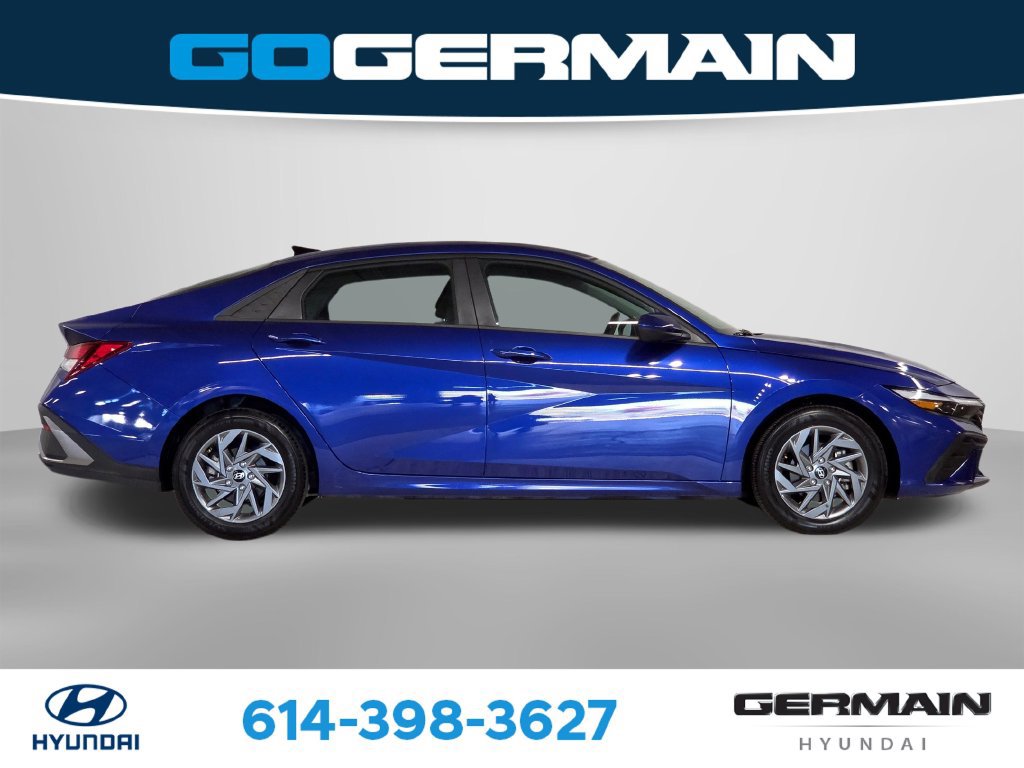 Used 2024 Hyundai Elantra SEL FWD image 7