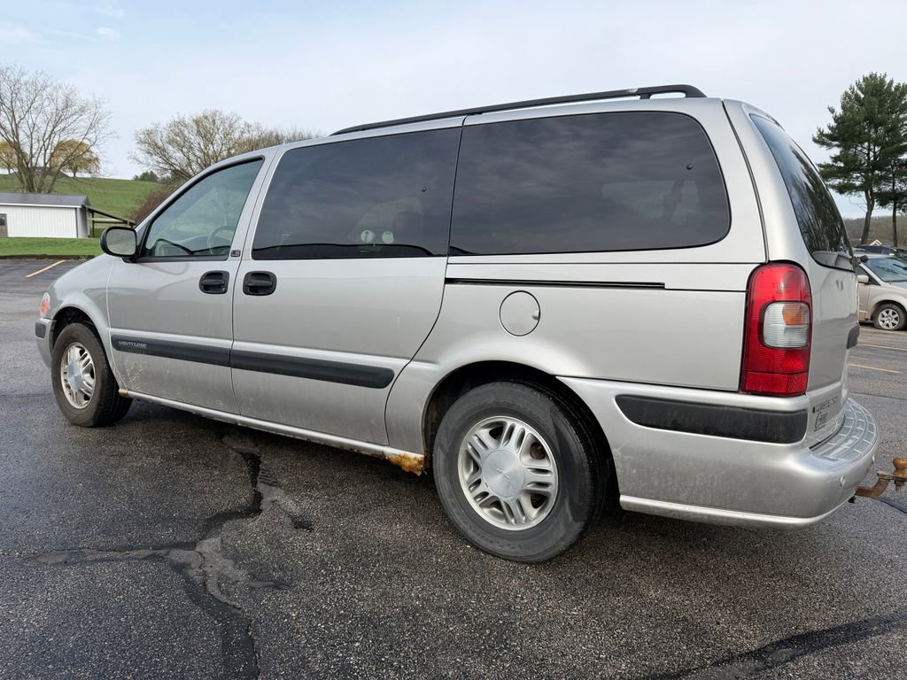 Used 2004 Chevrolet Venture LS w/ Easy Order Package FWD image 2
