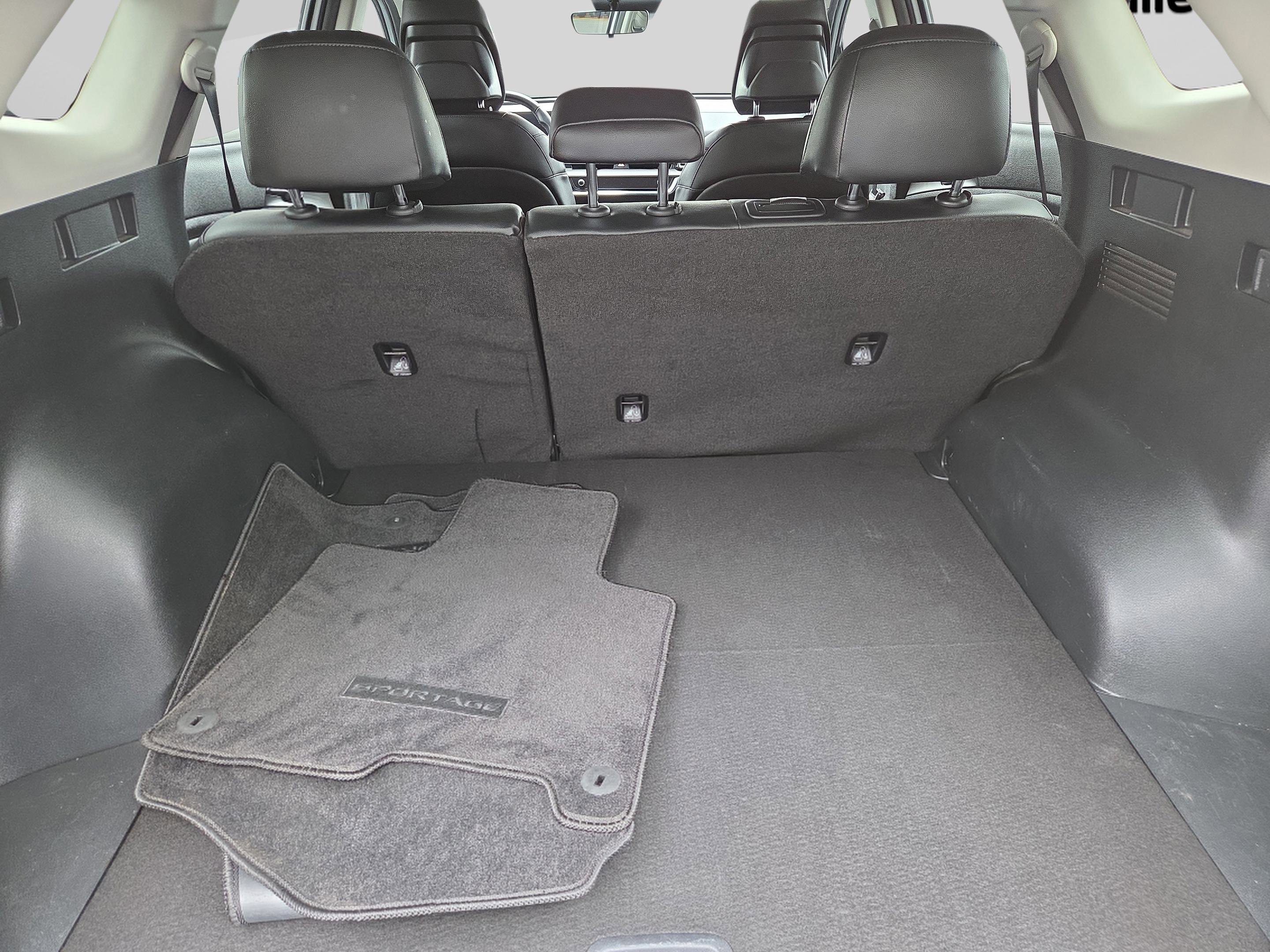 Used 2023 Kia Sportage EX image 31